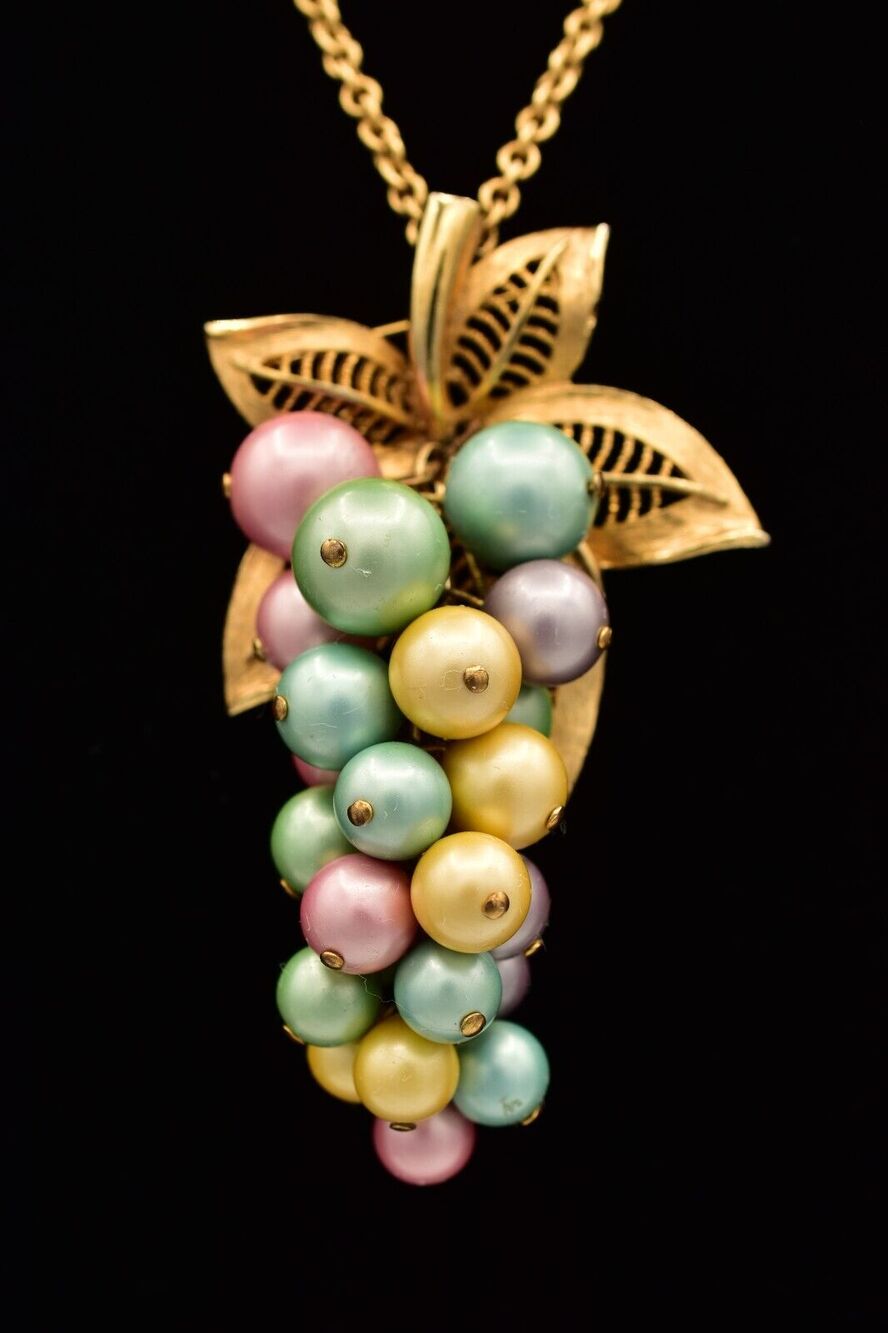 Vintage Grape Pendant Necklace Brushed Gold Multi-Color Cluster Vine Pastel BinK - Picture 1 of 12